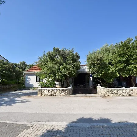 House Andruza Mandre