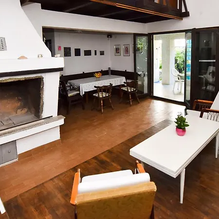 House Andruza